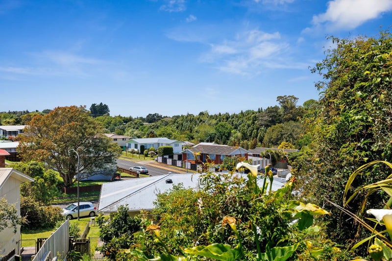 84 Wrantage Street, Westown, New Plymouth - Carousel 24