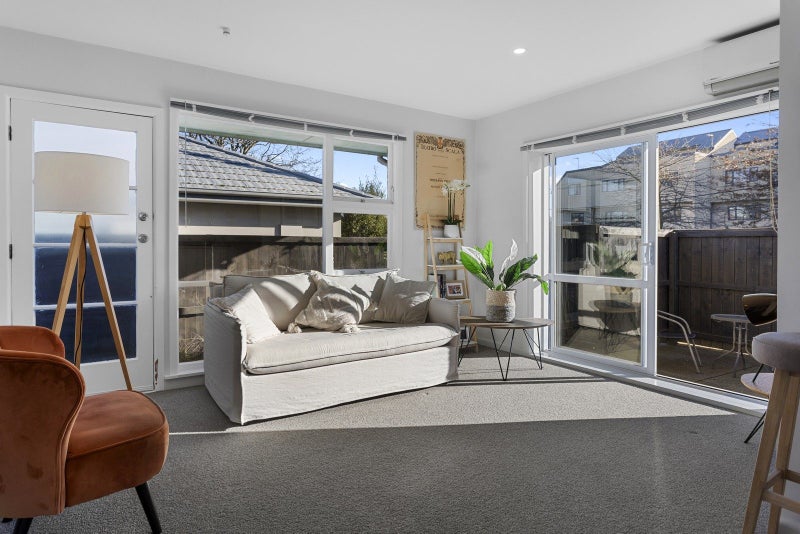 1/376 Armagh Street, Linwood, Christchurch - Carousel 1