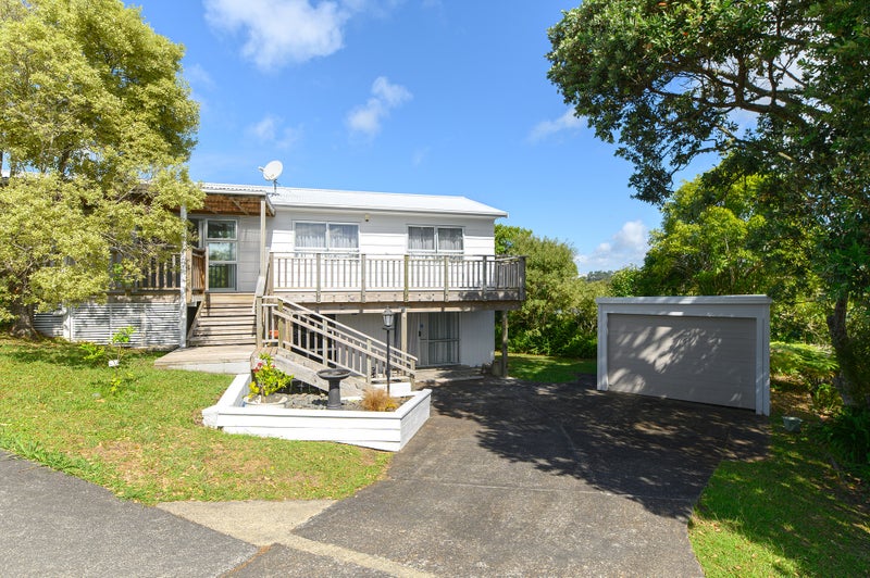 1/5 Ridgewood Crescent, Birkenhead, Auckland - Carousel 1