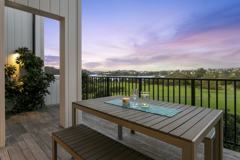30 Catalina Bay Drive, Hobsonville, Auckland - Carousel 1