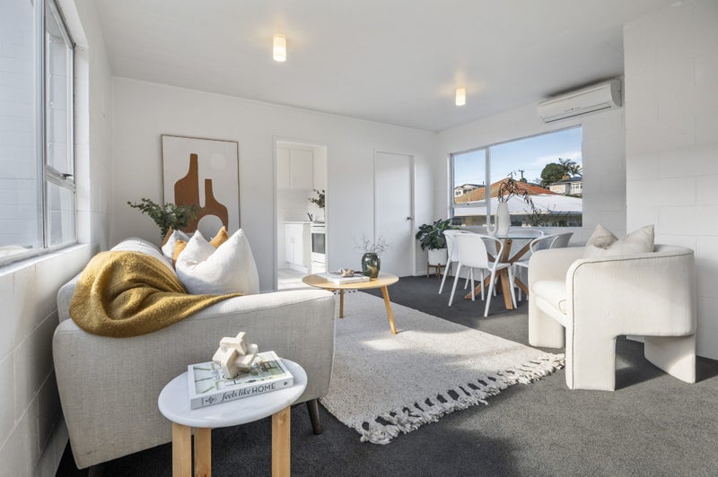 2/75 Taumata Road, Sandringham, Auckland - Carousel 2