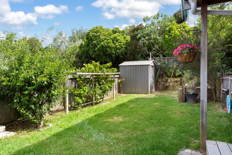 21 Barker Rise, Northcross, Auckland - Carousel 17