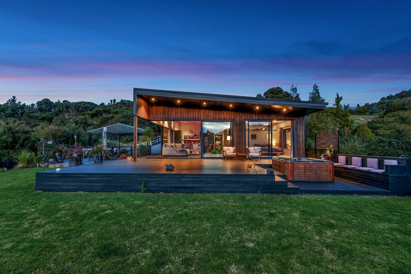 53 North Ridge Rise, Whangarei - Carousel 1