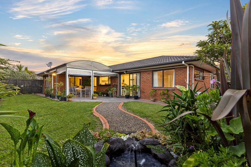 26 Farmdale Court, Flat Bush, Auckland - Carousel 1