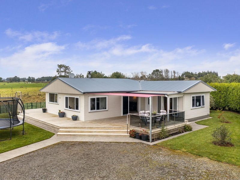 325 Richmond Road, Lepperton, New Plymouth - Carousel 1