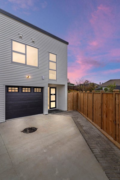 14D La Perouse Street, Botany Downs, Auckland - Carousel 2