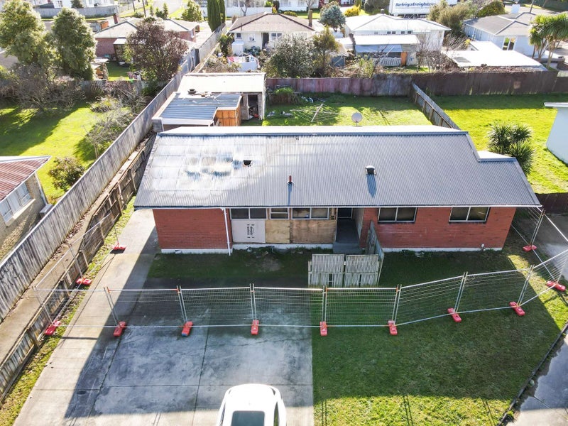 38 Stillwater Place, Westbrook, Palmerston North - Carousel 1