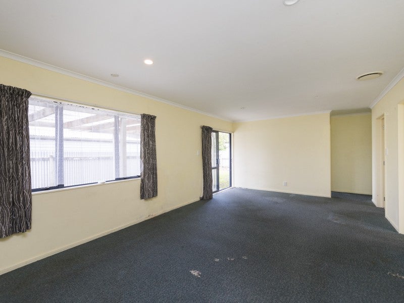 1 Tilbury Avenue, Hokowhitu, Palmerston North - Carousel 2