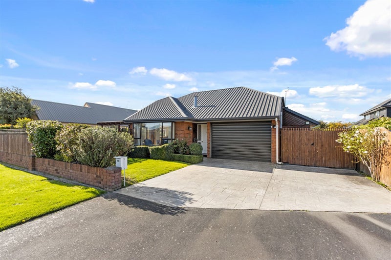 2/11 Tivoli Place, Bishopdale, Christchurch - Carousel 1
