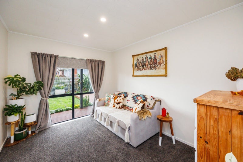 2A Rutland Place, Milson, Palmerston North - Carousel 27