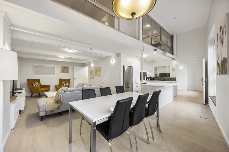 102/107 Thorndon Quay, Pipitea, Wellington - Carousel 1