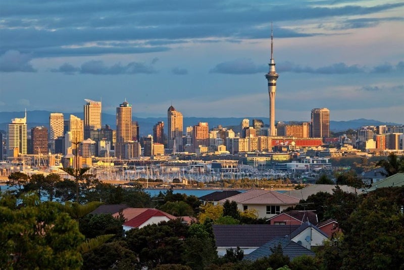 12 Bragato Place, Chatswood, Auckland - Carousel 26