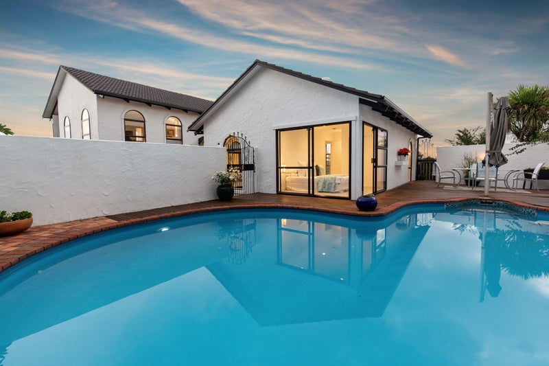 832A Beach Road, Torbay, Auckland - Carousel 2