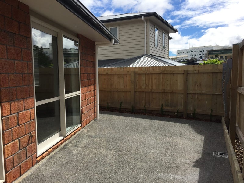 4/11 Jones Crescent, Melville, Hamilton - Carousel 10