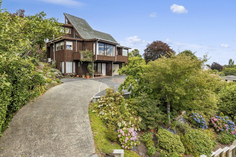 5 Mcgregor Street, Opoho, Dunedin - Carousel 1