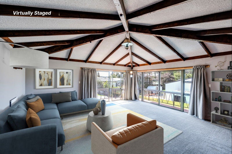 208 Caroline Place, Mayfair, Hastings - Carousel 2