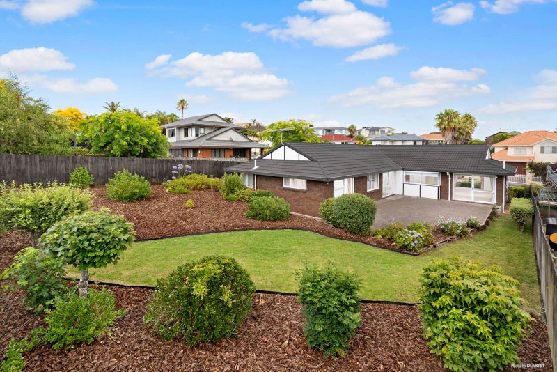 25 Wiltshire Place, Somerville, Manukau - Carousel 2