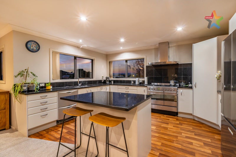 295A Maungaraki Road, Maungaraki, Lower Hutt - Carousel 2