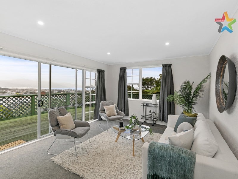 4/22 Dowse Drive, Maungaraki, Lower Hutt - Carousel 1