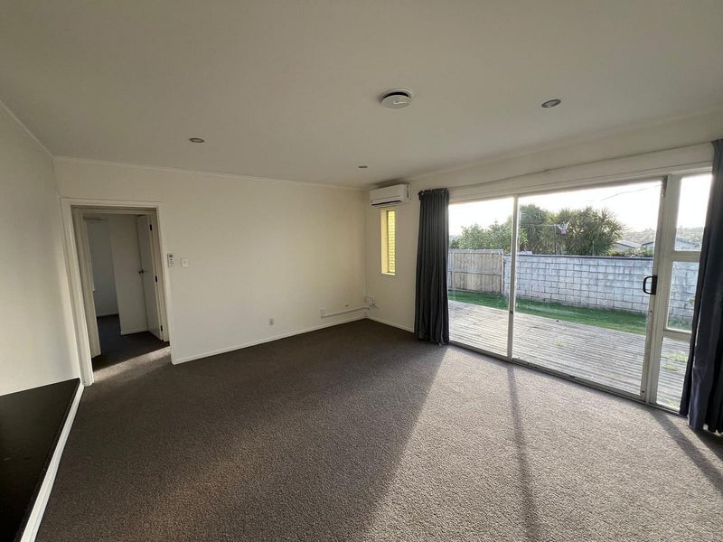 2/146 Halsey Drive, Mount Roskill, Auckland - Carousel 6