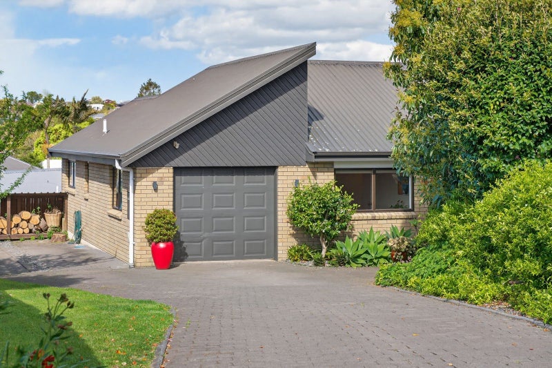 44 Heron Avenue East, Matua, Tauranga - Carousel 1