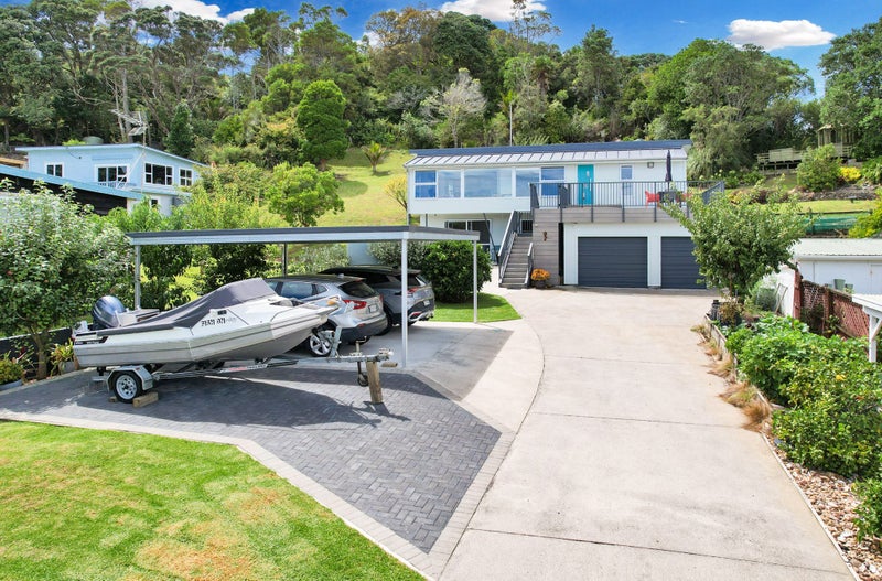 4 Hazlett Road, Te Mata, Thames - Carousel 21