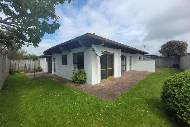 124C Galloway Street, Hamilton East, Hamilton - Carousel 1