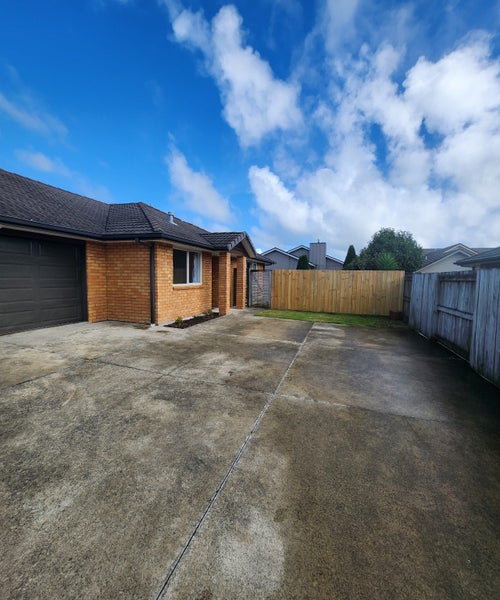 73 Twin Oak Avenue, Papamoa Beach, Papamoa - Carousel 2