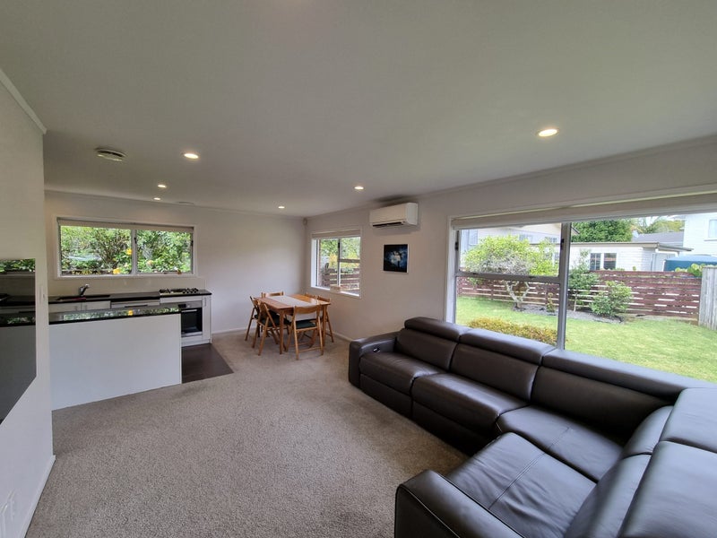 2/16 Harwood Road, Mount Wellington, Auckland - Carousel 2