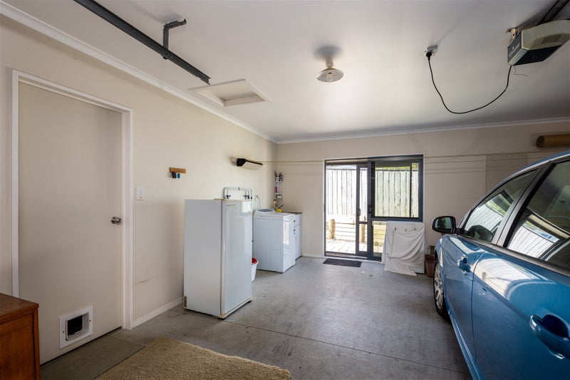 9A Simons Street, Moturoa, New Plymouth - Carousel 21