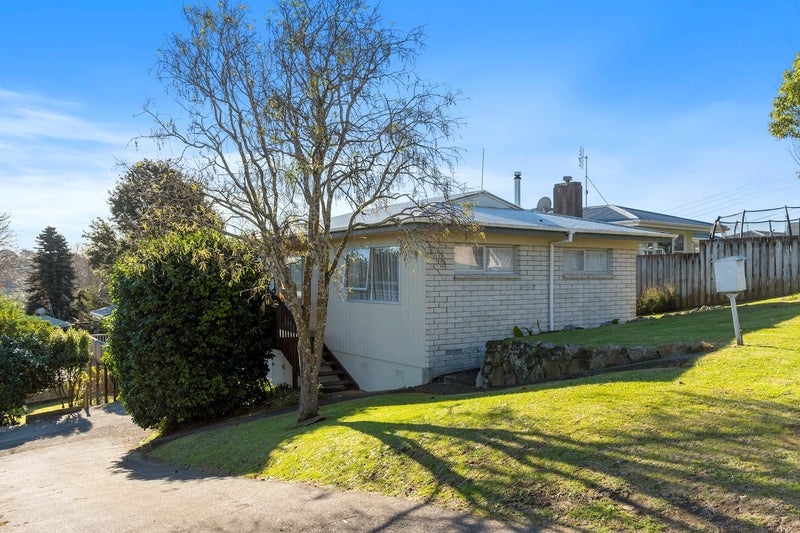 63 Watling Street, Gate Pa, Tauranga - Carousel 1