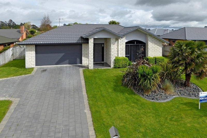 10 Saint James Drive, Huntington, Hamilton - Carousel 18