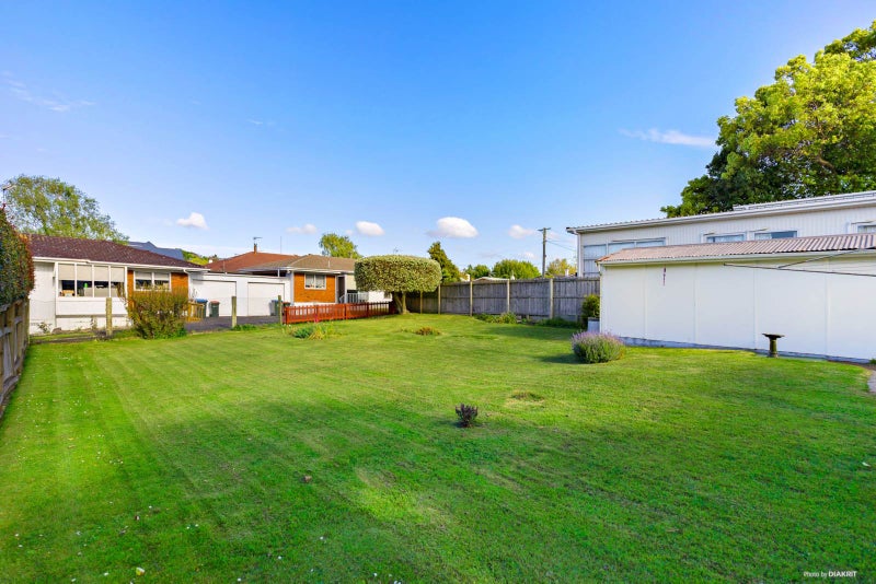 64 Pah Road, Royal Oak, Auckland - Carousel 2