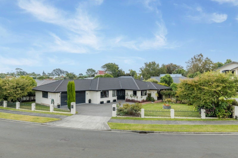 6 Anderson Way, Highlands Park, New Plymouth - Carousel 1