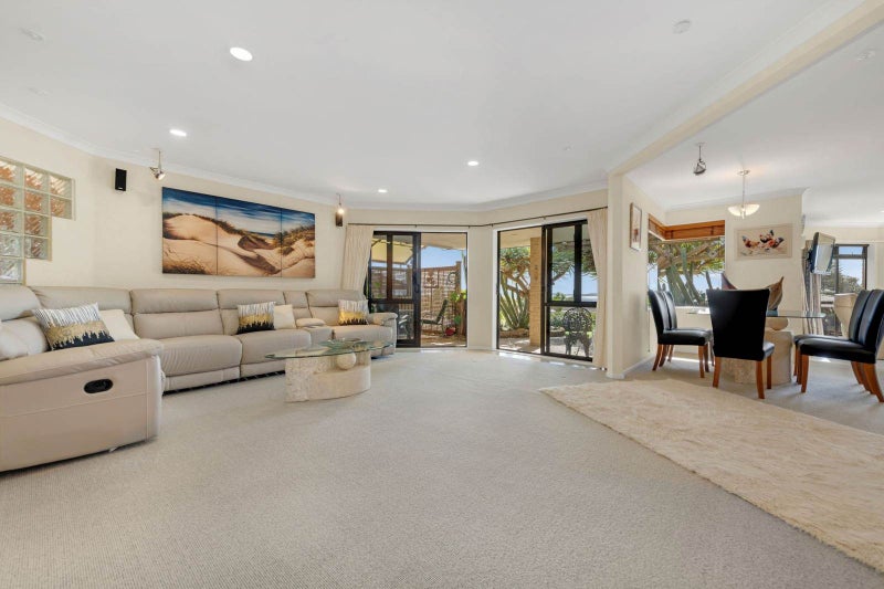 24 Omana Heights Drive, Maraetai, Auckland - Carousel 1