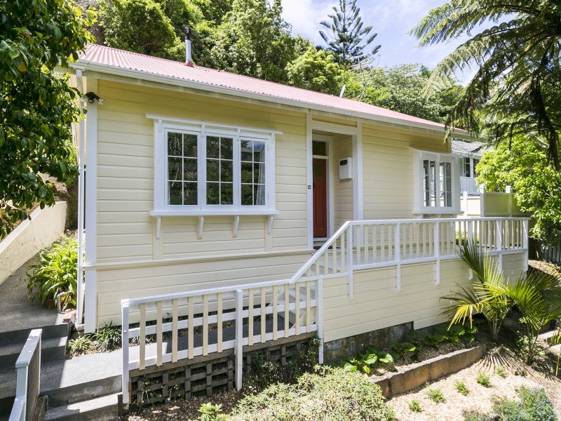 12 Governor Road, Northland, Wellington - Carousel 19