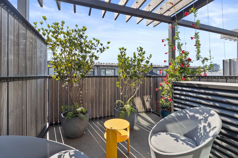 404/30 Enfield Street, Mount Eden, Auckland - Carousel 2