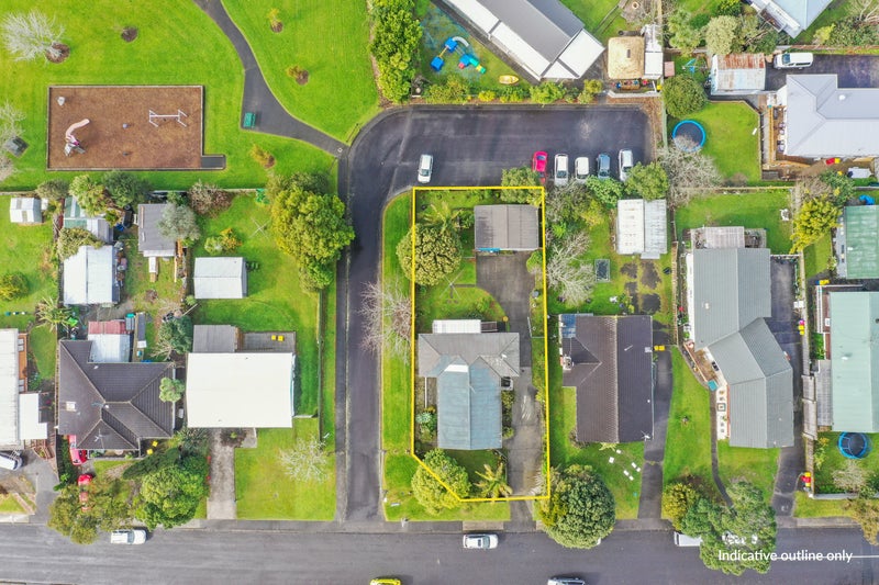 7 Patts Avenue, Glendene, Auckland - Carousel 1