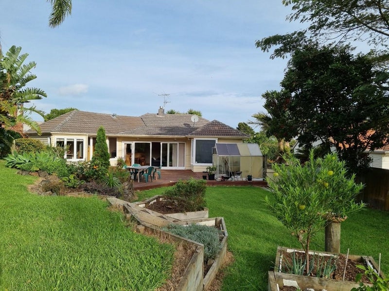 76 Campbell Road, One Tree Hill, Auckland - Carousel 2