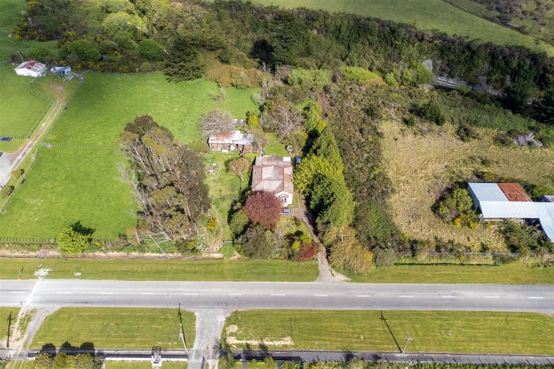 12 High Street, Eketahuna - Carousel 2