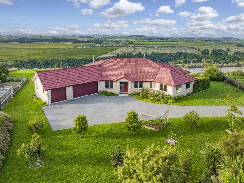 71 Paritu Road, Hastings - Carousel 1