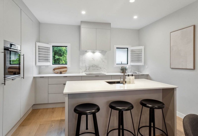 2/109 Kohimarama Road, Kohimarama, Auckland - Carousel 2