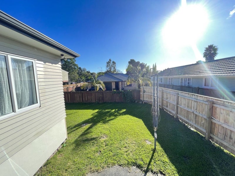 50 Rata Street, New Lynn, Auckland - Carousel 2