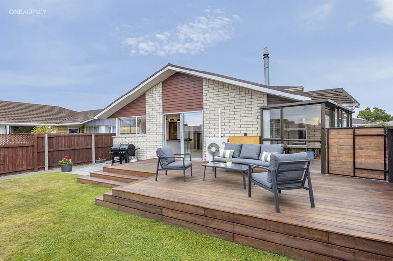 15 Chilton Drive, Mairehau, Christchurch - Carousel 1