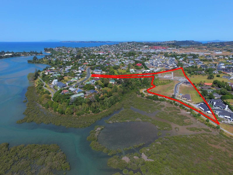 16 Odlin Lane, Red Beach, Whangaparāoa - Carousel 2