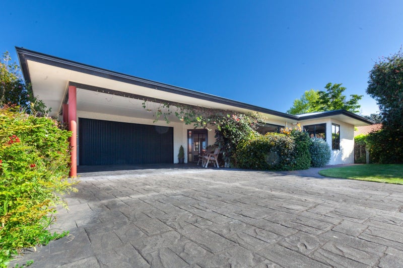 6 Bishops Close, Greenmeadows, Napier - Carousel 24