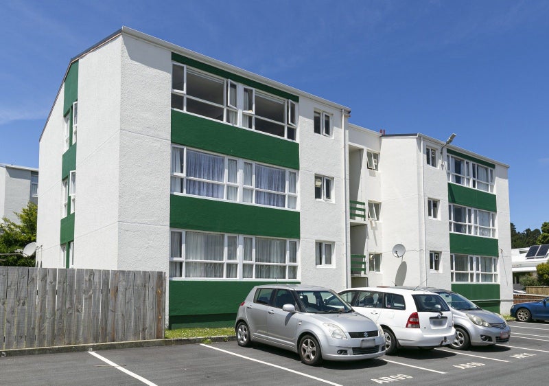 12 Angus Avenue, Berhampore, Wellington - Carousel 1