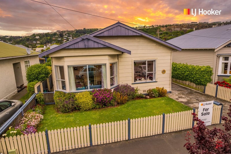 4 West Avenue, Saint Clair, Dunedin - Carousel 1