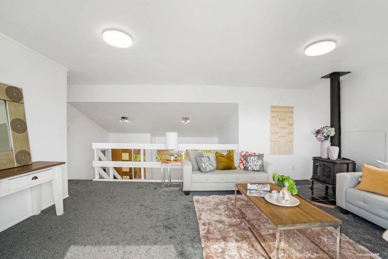 1/6 Glenvale Place, Tōtara Vale, Auckland - Carousel 2