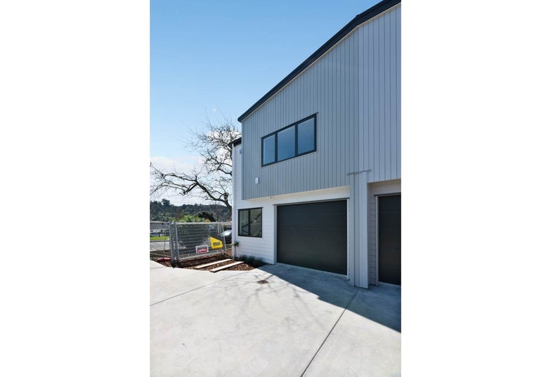 13D Ranch Avenue, Beach Haven, Auckland - Carousel 16